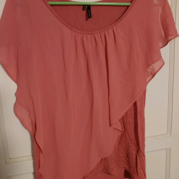 BOGO🎀BUNDLE OF 2- Ruffle Blouses- Sz Large - Picture 2 of 4
